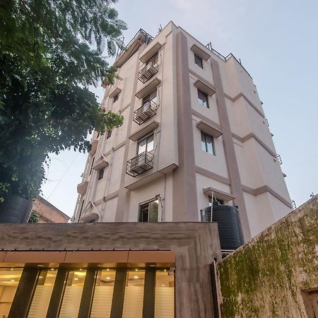 Oyo 9748 Hotel Girgaon Palace Mumbai Exterior photo